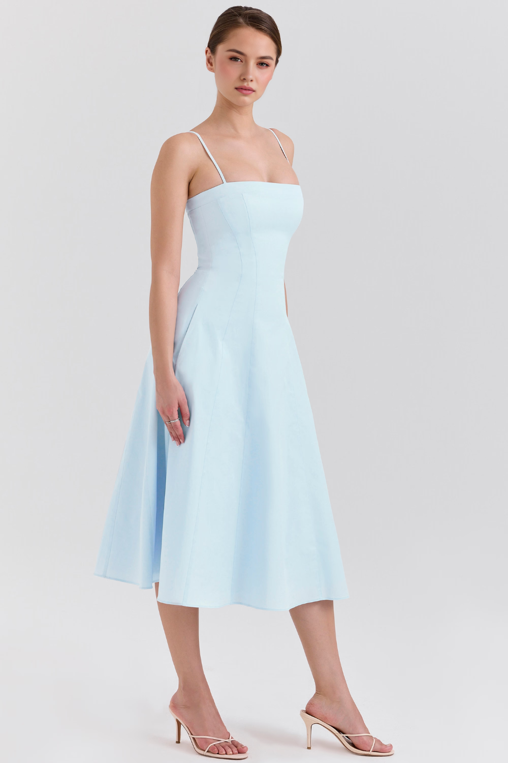 Yara ミディ丈ドレス